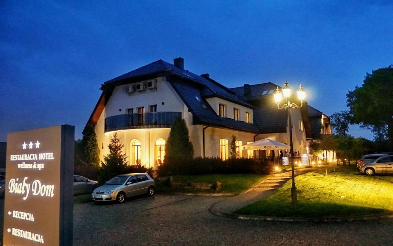 Hotel & Spa Bialy Dom Пшишовице Экстерьер фото